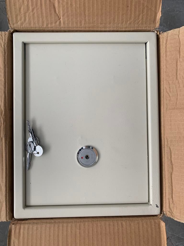Kluis safe met sleutel nieuw, Ophalen of Verzenden, Nieuw