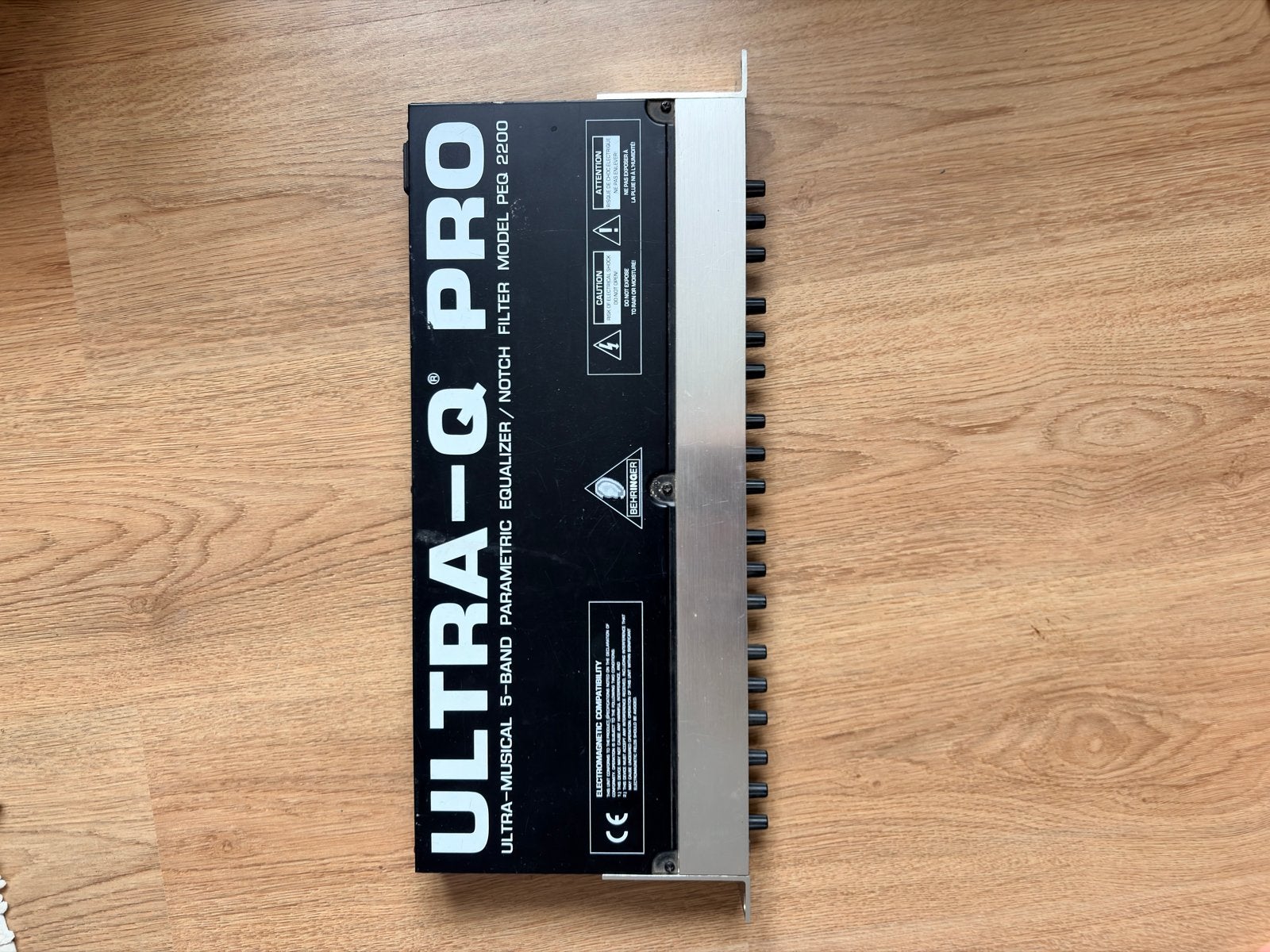 Behringer ULTRA-Q PRO PEQ2200 - 5-Band Parametrische EQ, Ophalen of Verzenden, Gebruikt