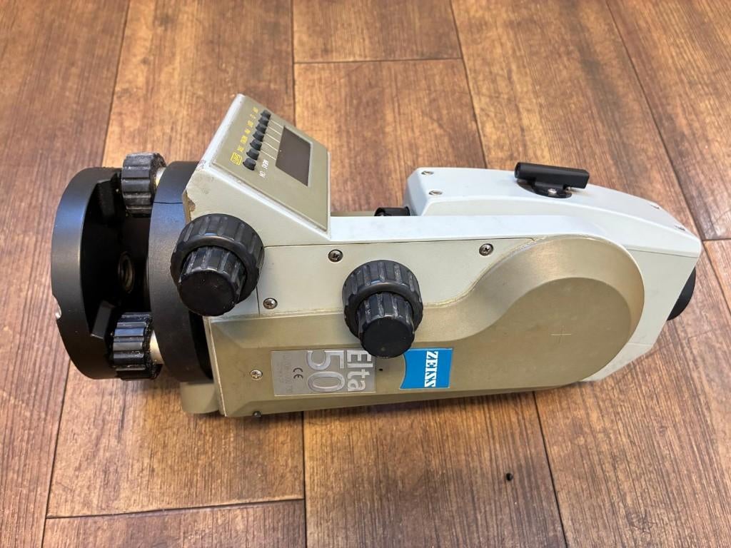 Zeiss ELTA 50R total station / tachymeter / afstandsmetingen, Ophalen, Ul. Jaskółek 12L 43-215 Studzienice (Jankowice) Polen, Geosell@geosell.eu