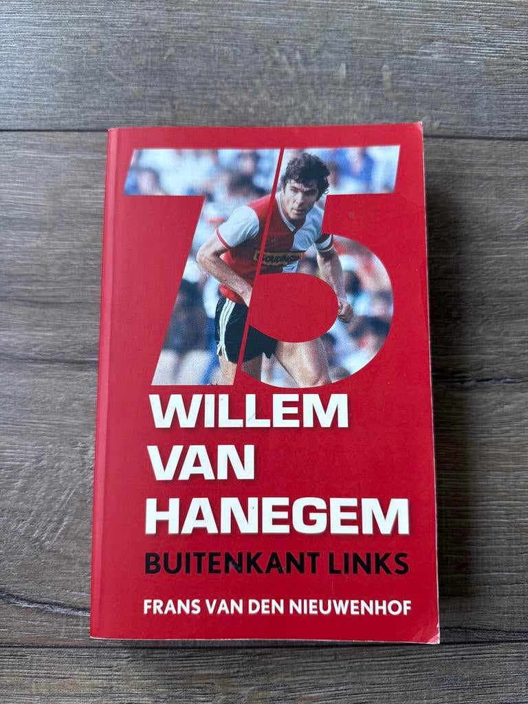 Willem van Hanegem - Buitenkant Links (75 jaar), Verzenden, Zo goed als nieuw, Balsport