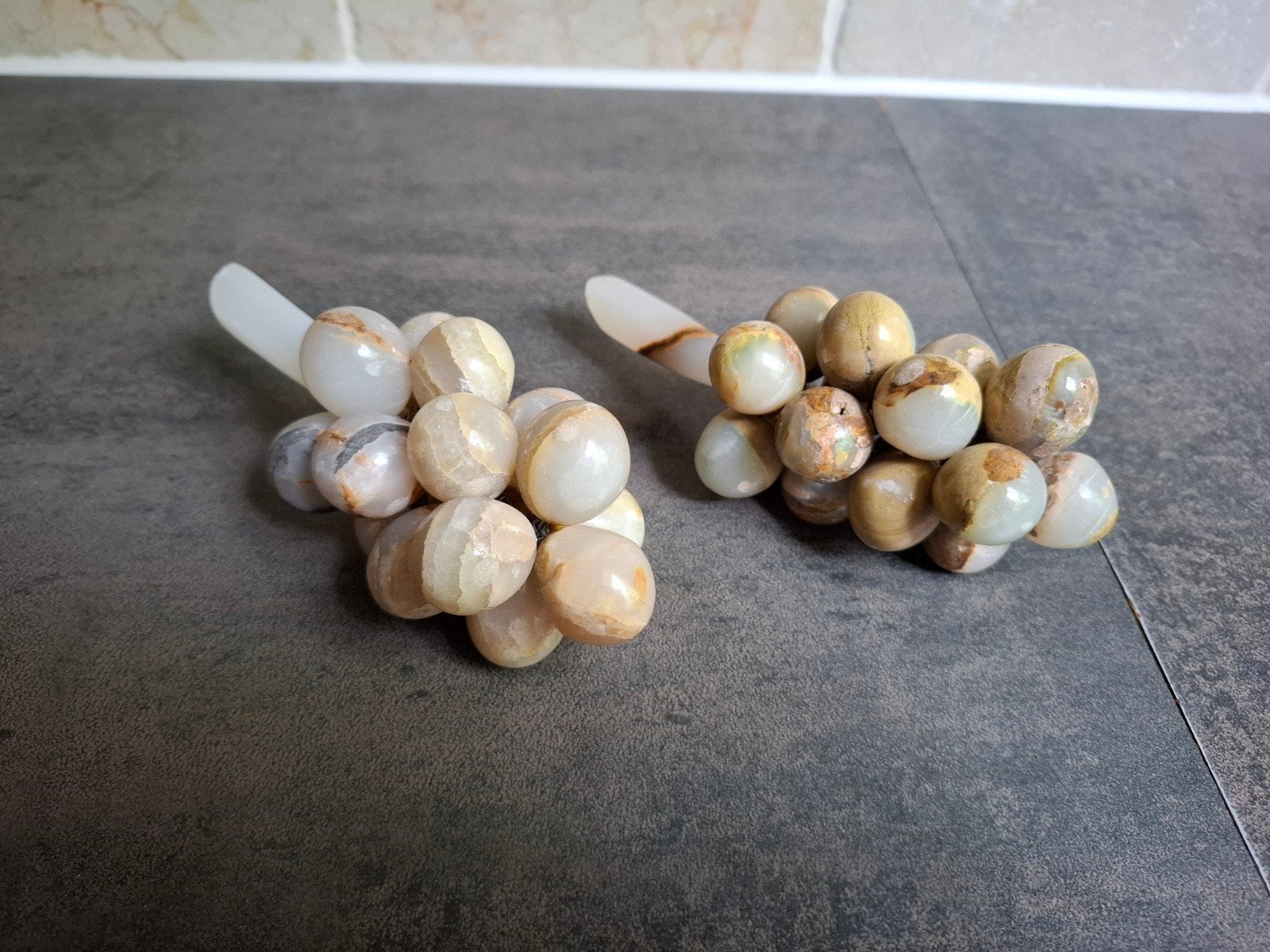 2x Vintage onyx druiventrosjes., Ophalen of Verzenden