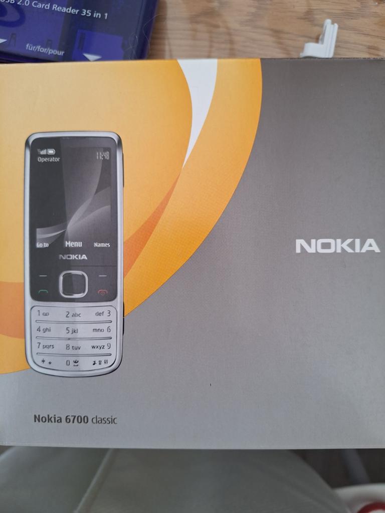 Nokia Classic - Nieuw in doos 2 stuks, Telecommunicatie, Mobiele telefoons | Nokia, Ophalen, Fysiek toetsenbord, Nieuw, 3 tot 6 megapixel