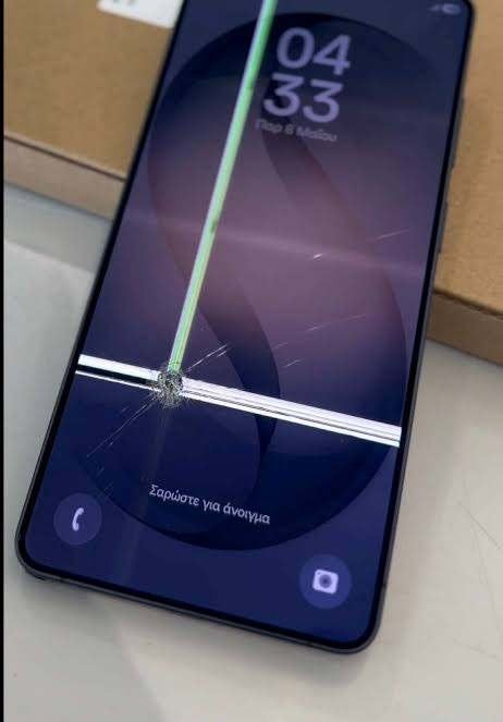 Samsung Galaxy Z flip 8 / 7 / 7 FE / 6 / 5 / 4 / 3 reparatie