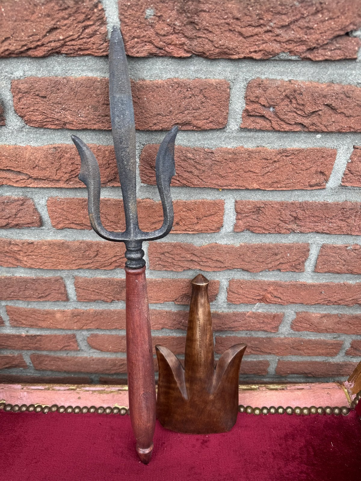 Trisula - Rituele drietand van Shiva met schede, Antiek en Kunst, Ophalen of Verzenden