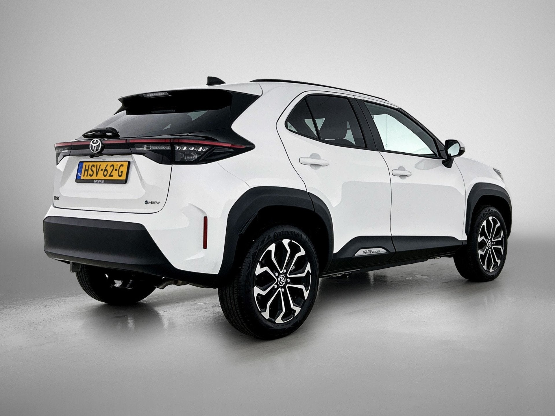 Toyota Yaris Cross 1.5 Hybrid 115 First Edition | BTW voertu, 12 maanden, Stof, Gebruikt, 116 pk
