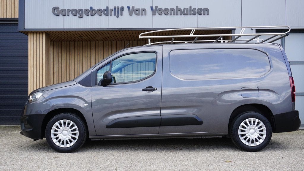 Toyota PROACE CITY 1.2 Turbo 110pk L2 Live Long App-Connect, Voorwielaandrijving, Stof, Gebruikt, Euro 6