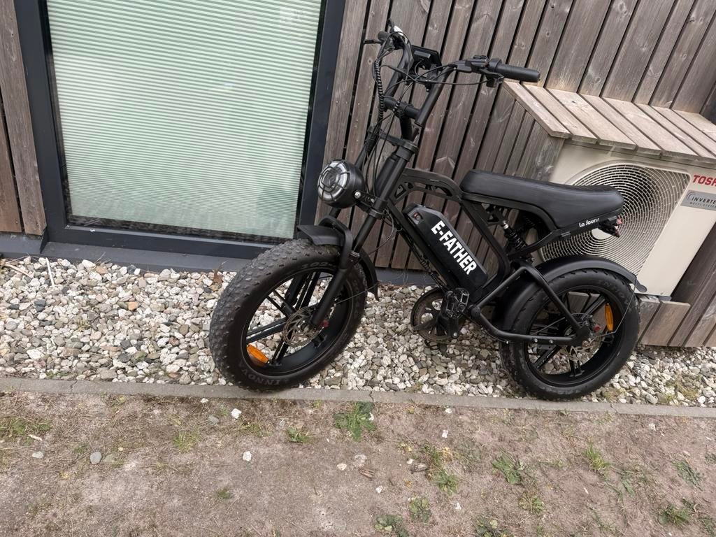 Fatbike v20 pro met 2 accus 2 opladers en 120 km gefietst, Fietsen en Brommers, Minibikes, Midibikes en Pitbikes, Ophalen of Verzenden
