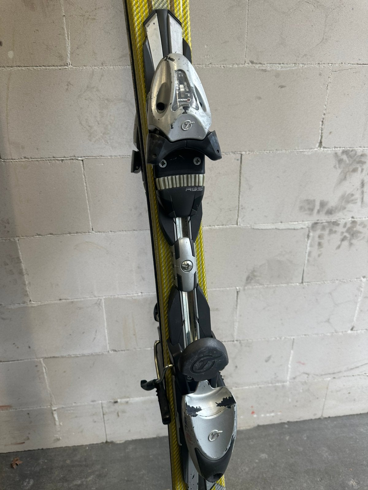 Skies & skistokken, Ophalen, 140 tot 160 cm, Gebruikt, Carve
