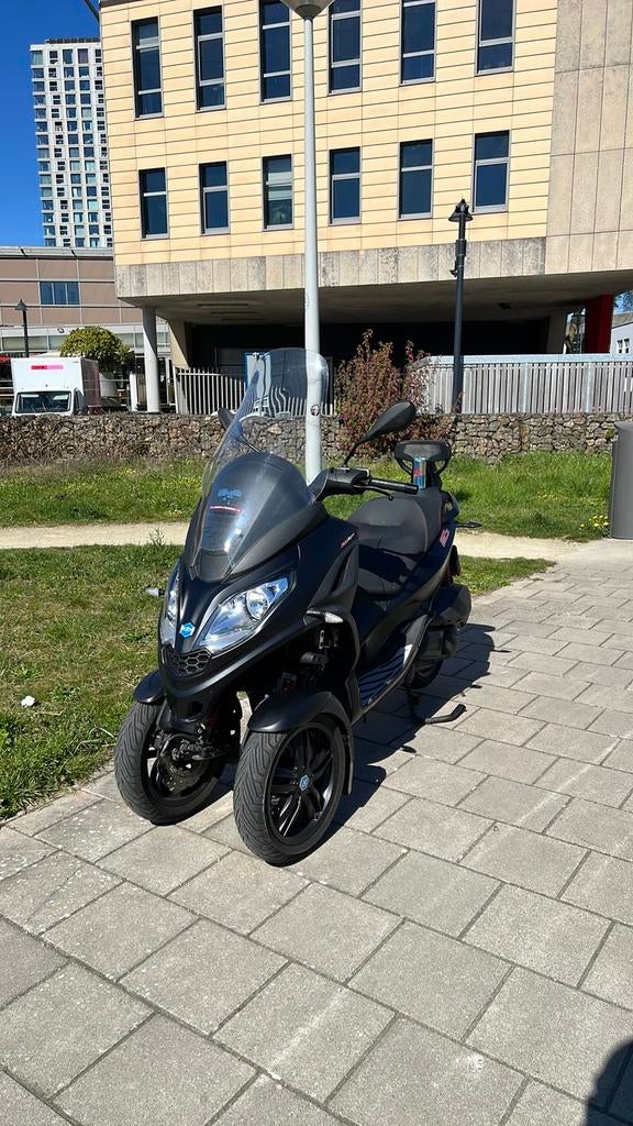 Piaggo mp3 300cc hpe SPORT, Ophalen of Verzenden, Nieuw, Voor, Spatbord