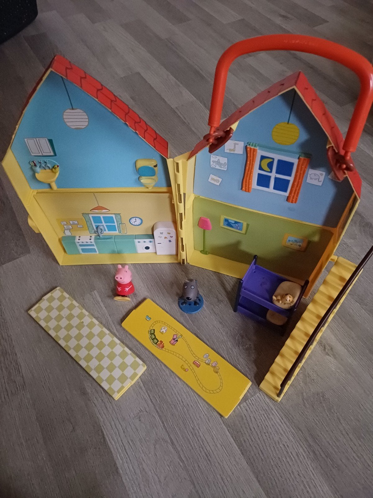 Speelhuisje, Ophalen, Zo goed als nieuw, Poppenhuis