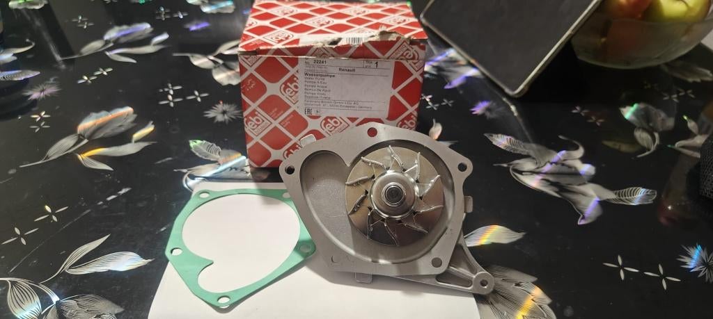Waterpomp voor diverse automerken splinternieuwe, Ophalen of Verzenden, Nieuw, Renault
