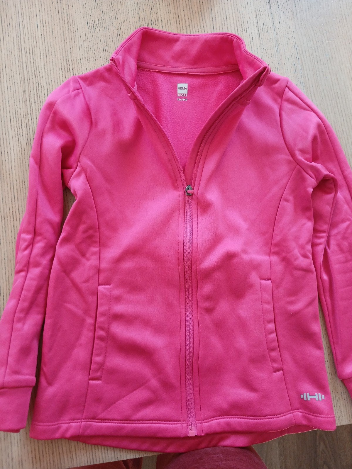Hema Sportvest Roze Maat 134/140, Ophalen, Meisje, Trui of Vest, Zo goed als nieuw