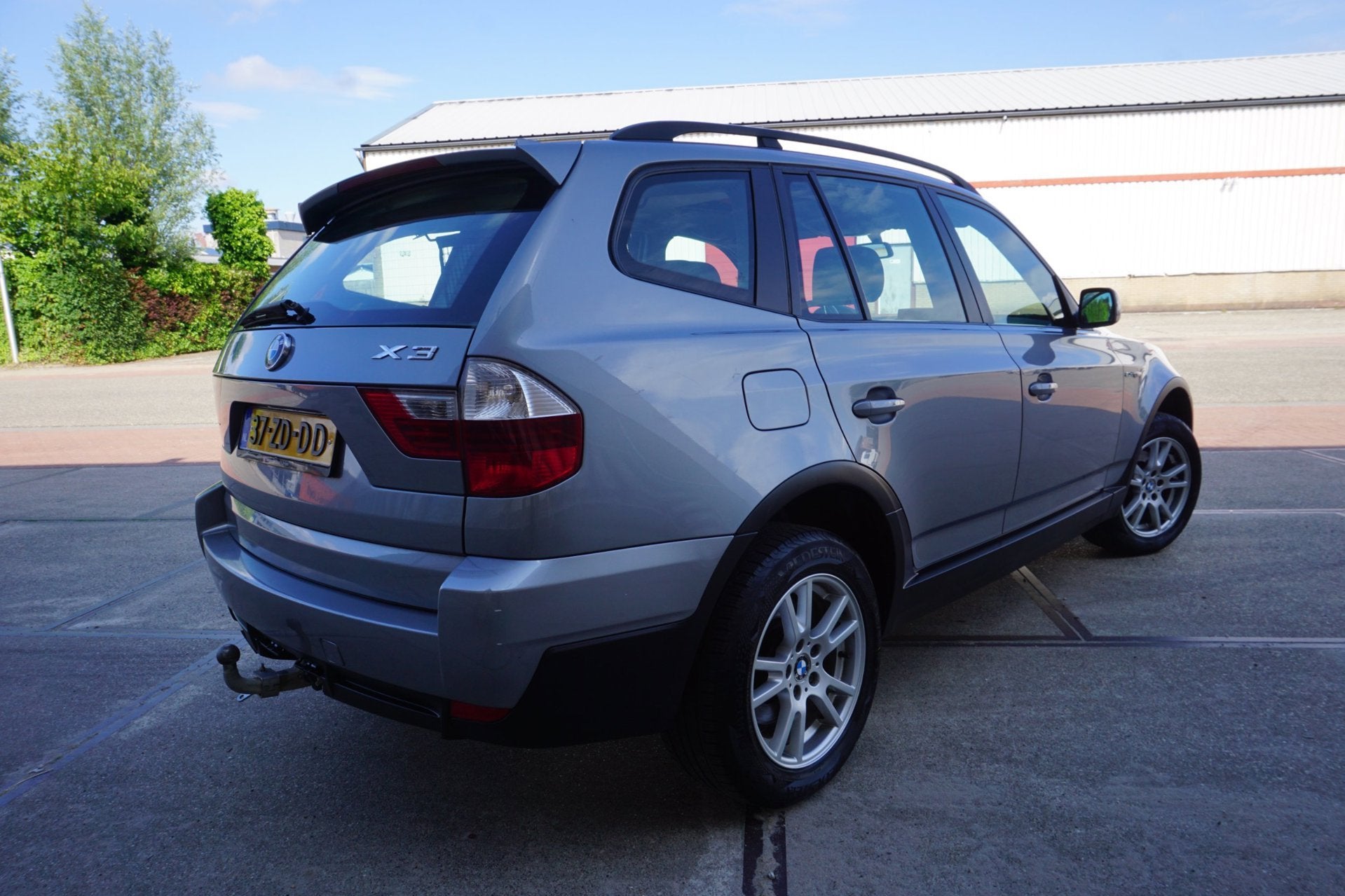 BMW X3 2.0d Business Line, Auto's, Dealer onderhouden, Stof, Zwart, 150 pk