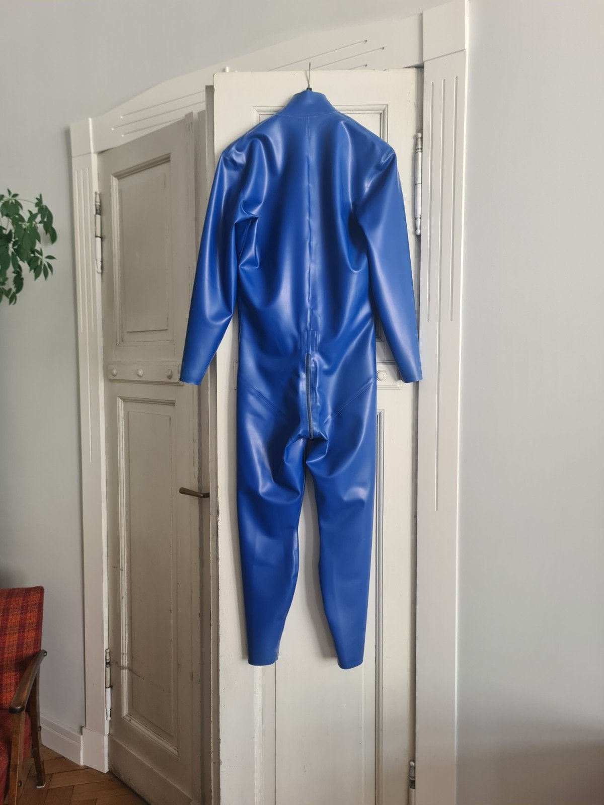 Blauwe latex catsuit maat L 0.45mm, Ophalen of Verzenden, Zo goed als nieuw
