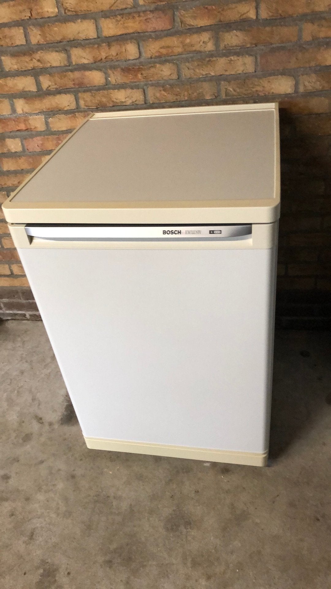 Vrieskast bosch 55 cm breed 50 euro koopje, Ophalen, Gebruikt, Zelfvriezend