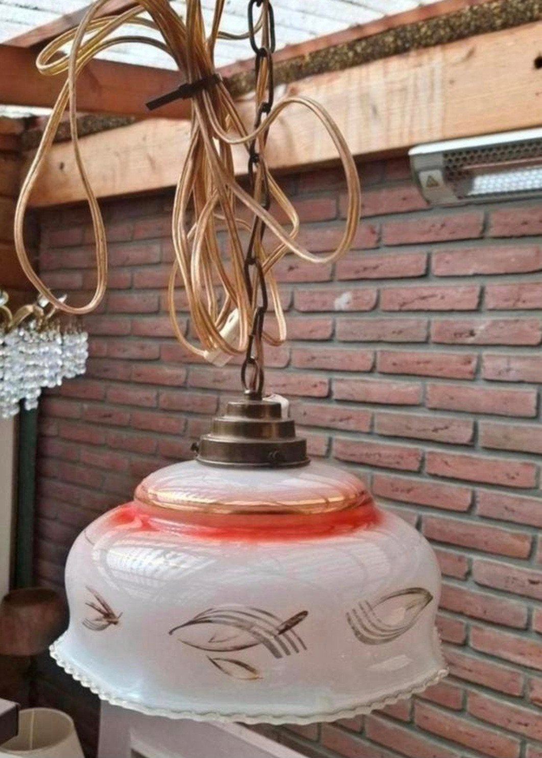 Charmant opaline hanglampje uit de jaren 1950,, Antiek en Kunst, Antiek | Lampen, Ophalen of Verzenden