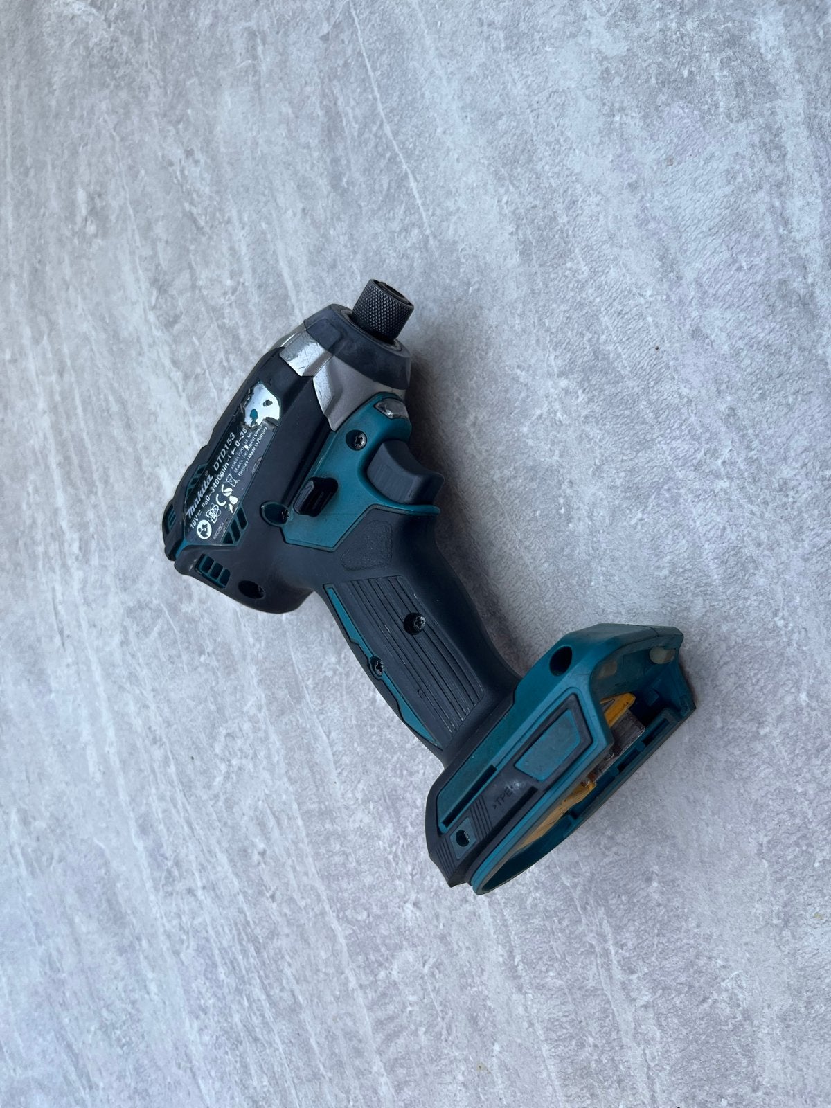 Makita DTD153 slagschroevendraaier, Doe-het-zelf en Verbouw, Gereedschap | Boormachines, Gebruikt, Boor- en Schroefmachine, 600 watt of meer