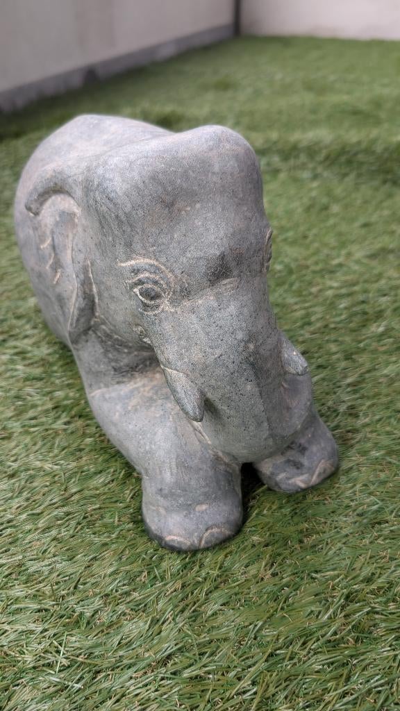Olifant uit groene marmer, Ophalen of Verzenden, Zo goed als nieuw, Dier