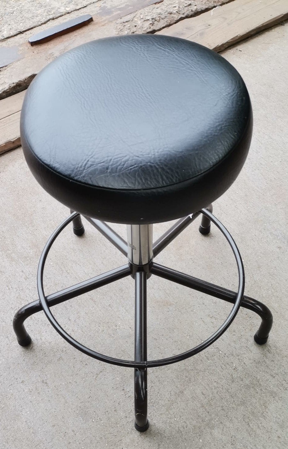 Vintage Industriële Werkkruk / Tabouret in hoogte verstelbaa, Ophalen, In hoogte verstelbaar, Gebruikt, Staal