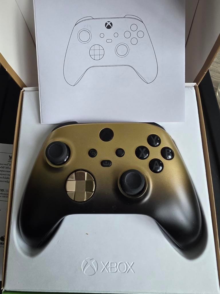 Xbox Draadloze Controller Gold Shadow Special Edition, Spelcomputers en Games, Spelcomputers | Xbox | Accessoires, Zo goed als nieuw
