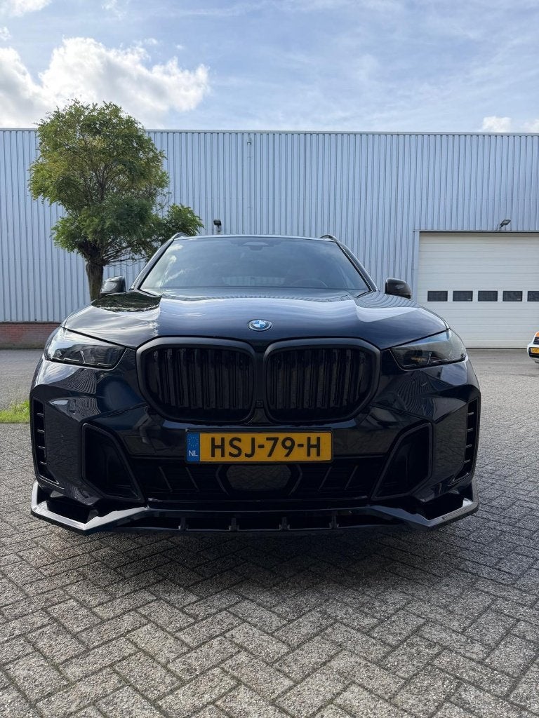 BMW X5 xDrive50e M Sport Pro | 2025, Auto's, Dealer onderhouden, 2395 kg, Zwart, Plug-in hybride