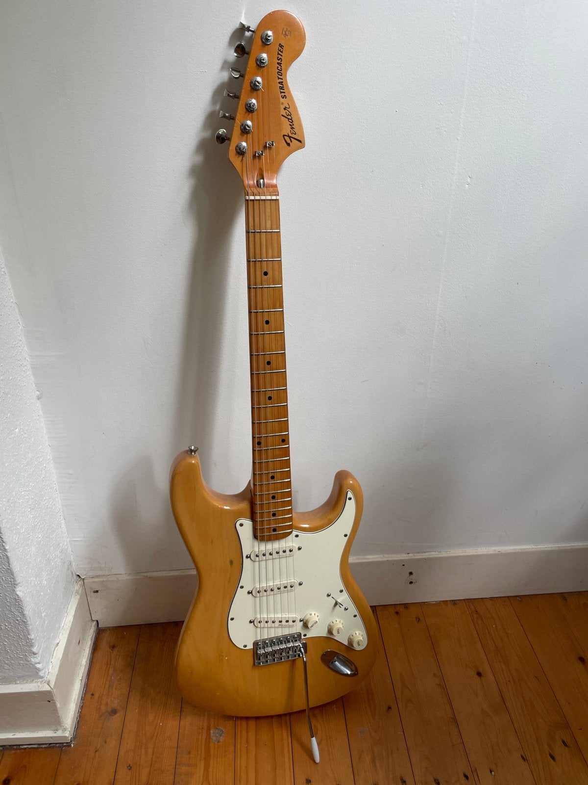 Fender Stratocaster Elektrische Gitaar - Zo goed als nieuw, Ophalen, Fender, Met versterker, Zo goed als nieuw