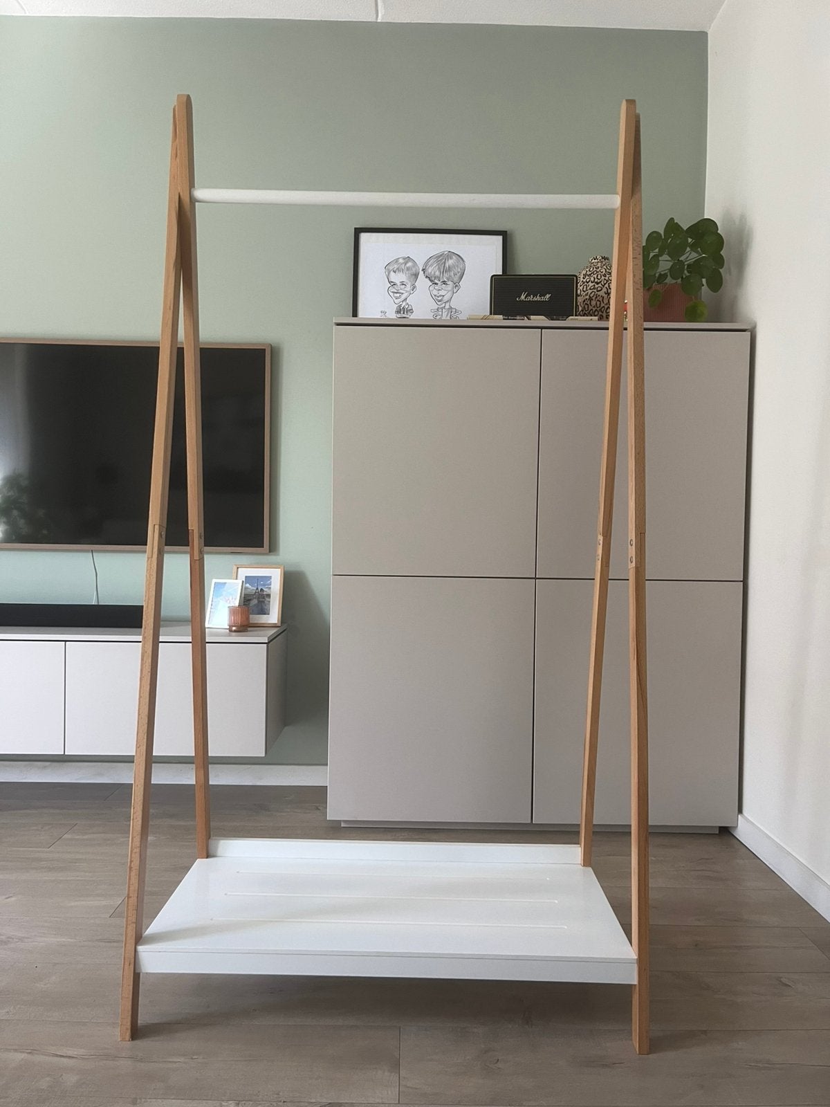 Houten kledingrek, Ophalen, Zo goed als nieuw