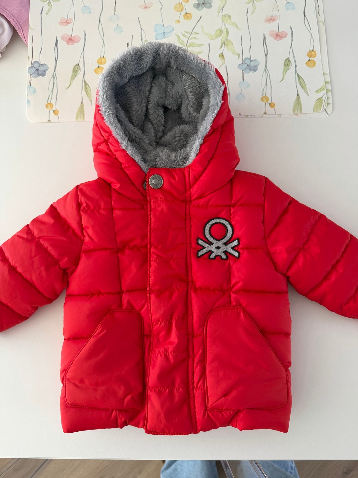 Benetton jas 3-6 maanden, Kinderen en Baby's, Ophalen, Zo goed als nieuw, Jongetje of Meisje, Jasje