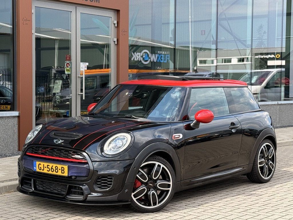MINI 3-deurs 2.0 John Cooper Works S 232PK | ACC | Pano | He, 1998 cc, Gebruikt, 4 cilinders, 4 stoelen