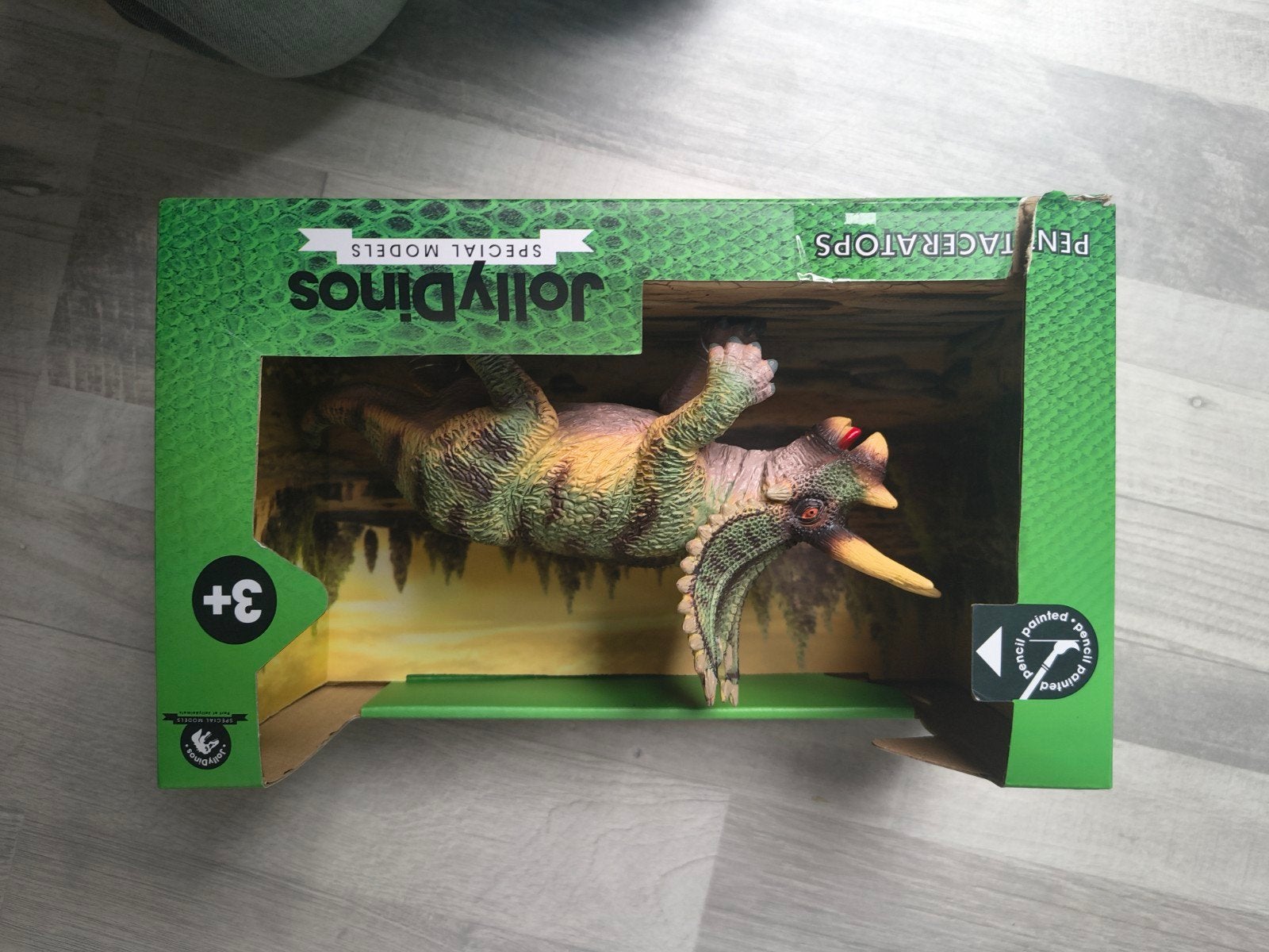Leuke handgemaakte dino speelgoed - Triceratops, Ophalen of Verzenden, Nieuw