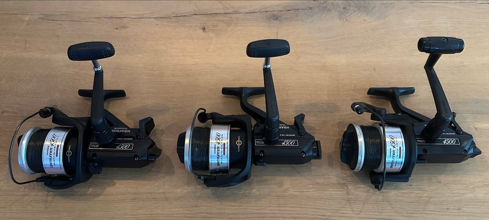 Shimano Baitrunner 4500 USA (2 + 1 stuks), Ophalen of Verzenden, Gebruikt, Molen