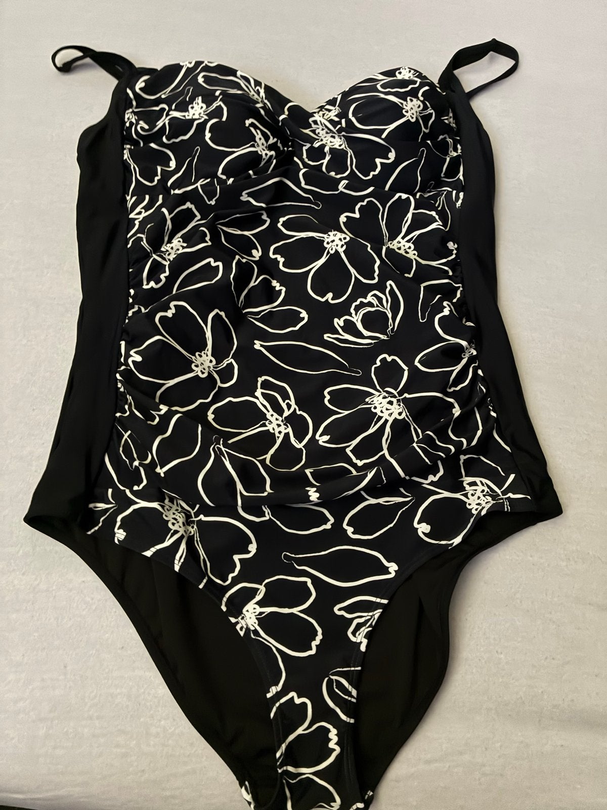 Zwart badpak met bloemenprint, Kleding | Dames, Badmode en Zwemkleding, Verzenden, Nieuw, Zwart, Badpak