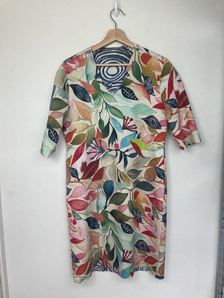 Lizzy & Coco omkeerbare jurk maat 40 L scuba floral blauw, Kleding | Dames, Maat 38/40 (M), Lizzy & Coco B.V., Blauw, Ophalen of Verzenden