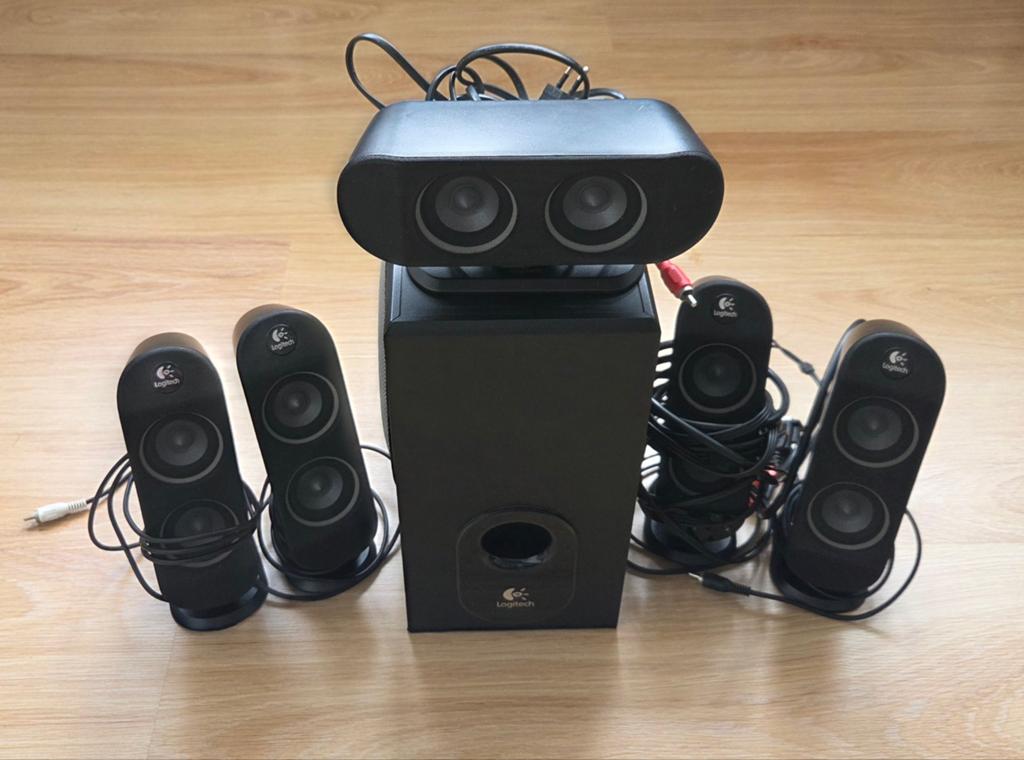 logitech X-530 5.1 set., Overige merken, Gebruikt, Ophalen of Verzenden, Complete surroundset