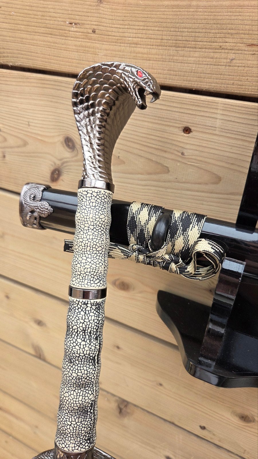 Scherp katana zwaard, samurai zwaarden, sabel, mes, dolk

Sc, Ophalen of Verzenden, Overige soorten, Azië, Zwaard of Sabel