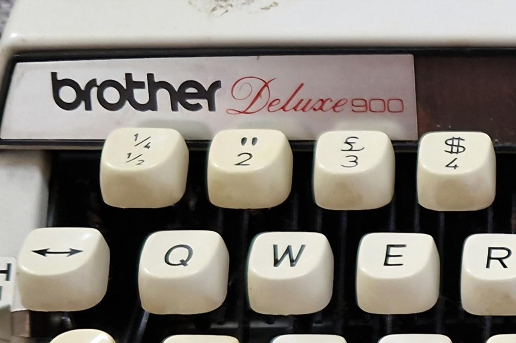 Brother Deluxe 900 type machine, Diversen, Typemachines, Ophalen