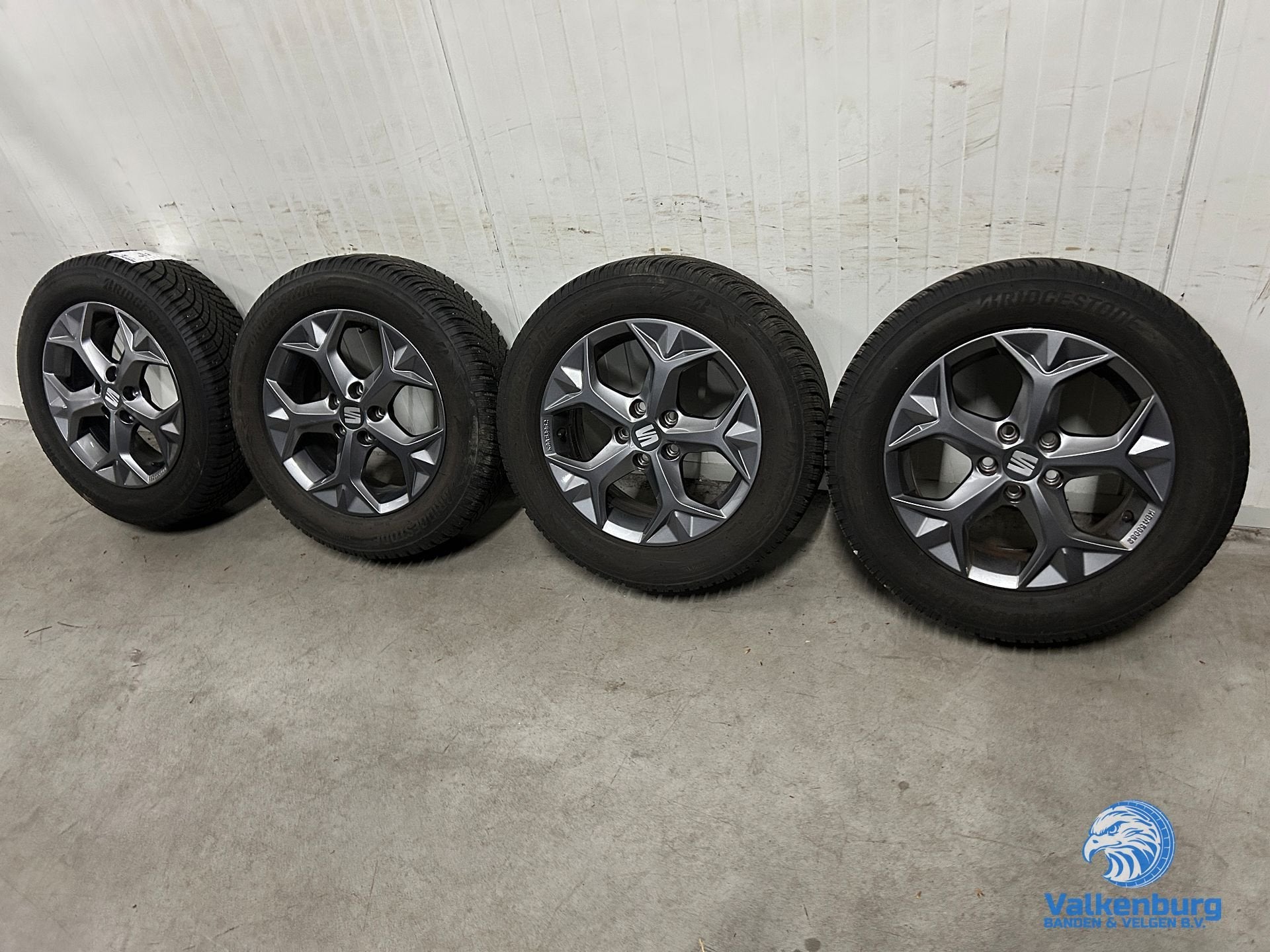 6mm! Originele Seat Ibiza 15 inch antraciete velgen 5x100 wi