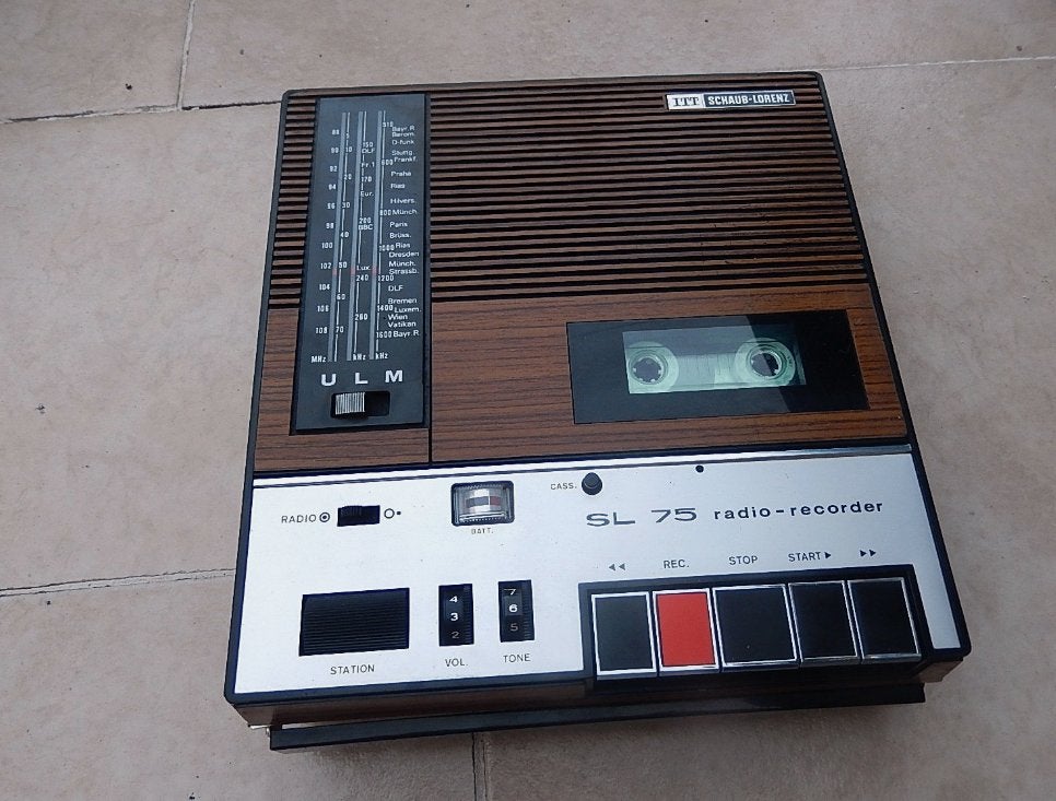 Vintage ITT Schaub Lorenz SL75 Radiorecorder - FM/LW/MW, Ophalen of Verzenden