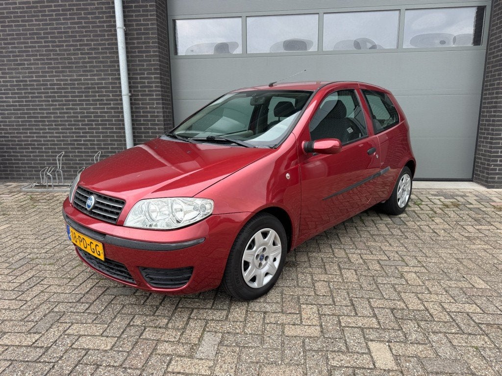 Fiat PUNTO 1.2 Dynamic  airco, Auto's, Voorwielaandrijving, Gebruikt, 4 cilinders, Origineel Nederlands