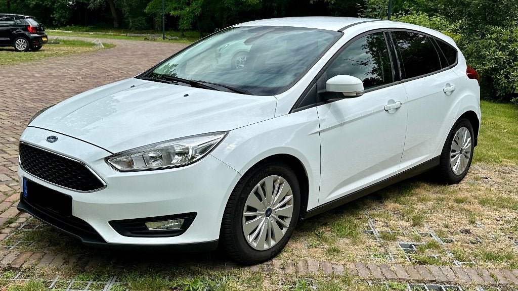 Ford Focus Hatchback 1.0 ecoboost, Zwart, 635 kg, Wit, 1176 kg