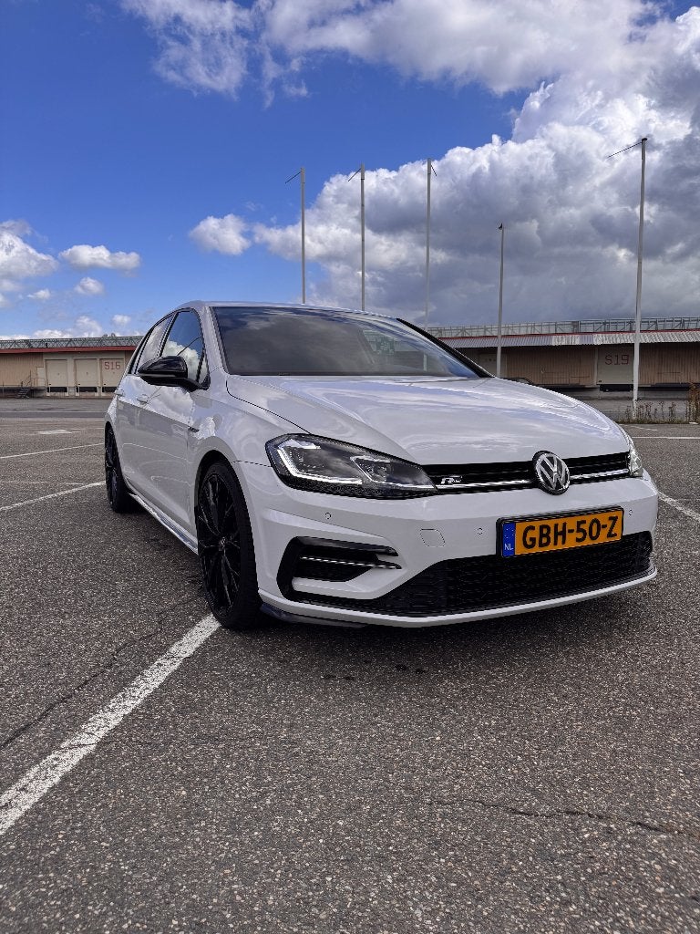 Volkswagen Golf 1.4 TSI R Line 125pk 7-DSG 5D 2018 Wit, Auto's, Volkswagen, 125 pk, Bluetooth, 4 cilinders, Wit