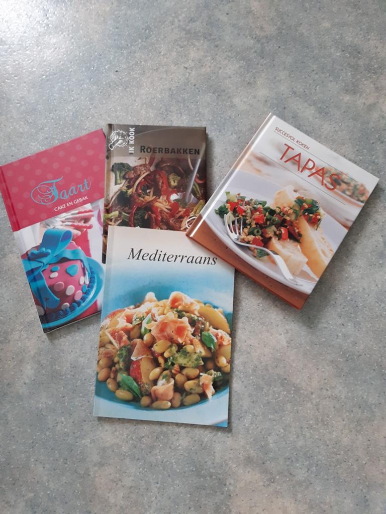 4 leuke bak- en kookboekjes - splinternieuw, Ophalen of Verzenden, Nieuw, Overige gebieden, Hoofdgerechten