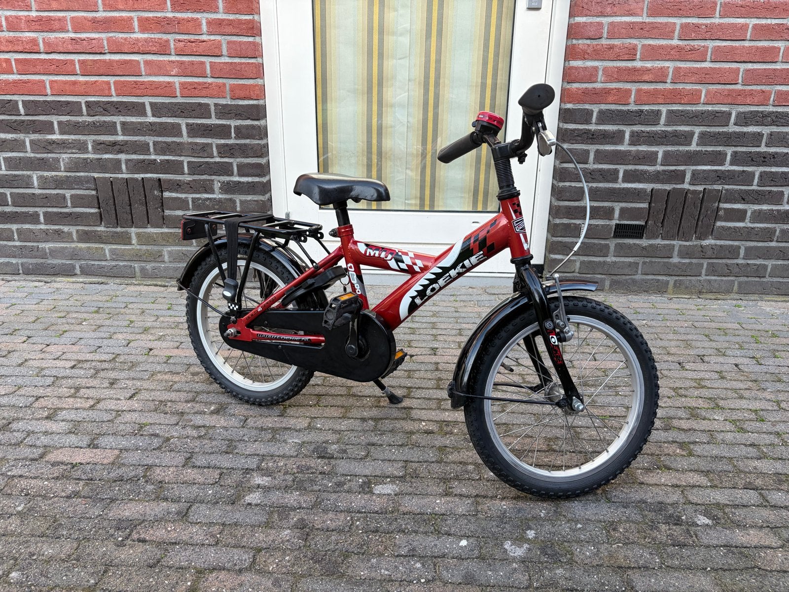 Loekie kinderfiets 16 inch - Rood/Zwart