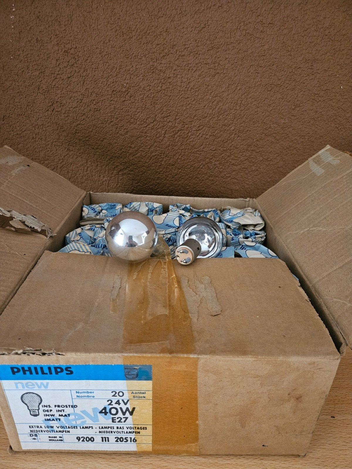 22x Philips 24V 100W E27 gloeilampen, nieuw in doos, Ophalen, Nieuw