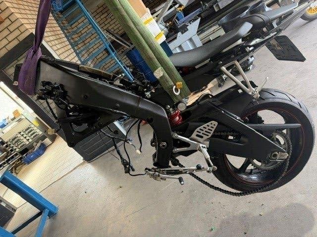 Yamaha R6 RJ15 frame compleet met Nederlands kenteken, Ophalen of Verzenden, Gebruikt