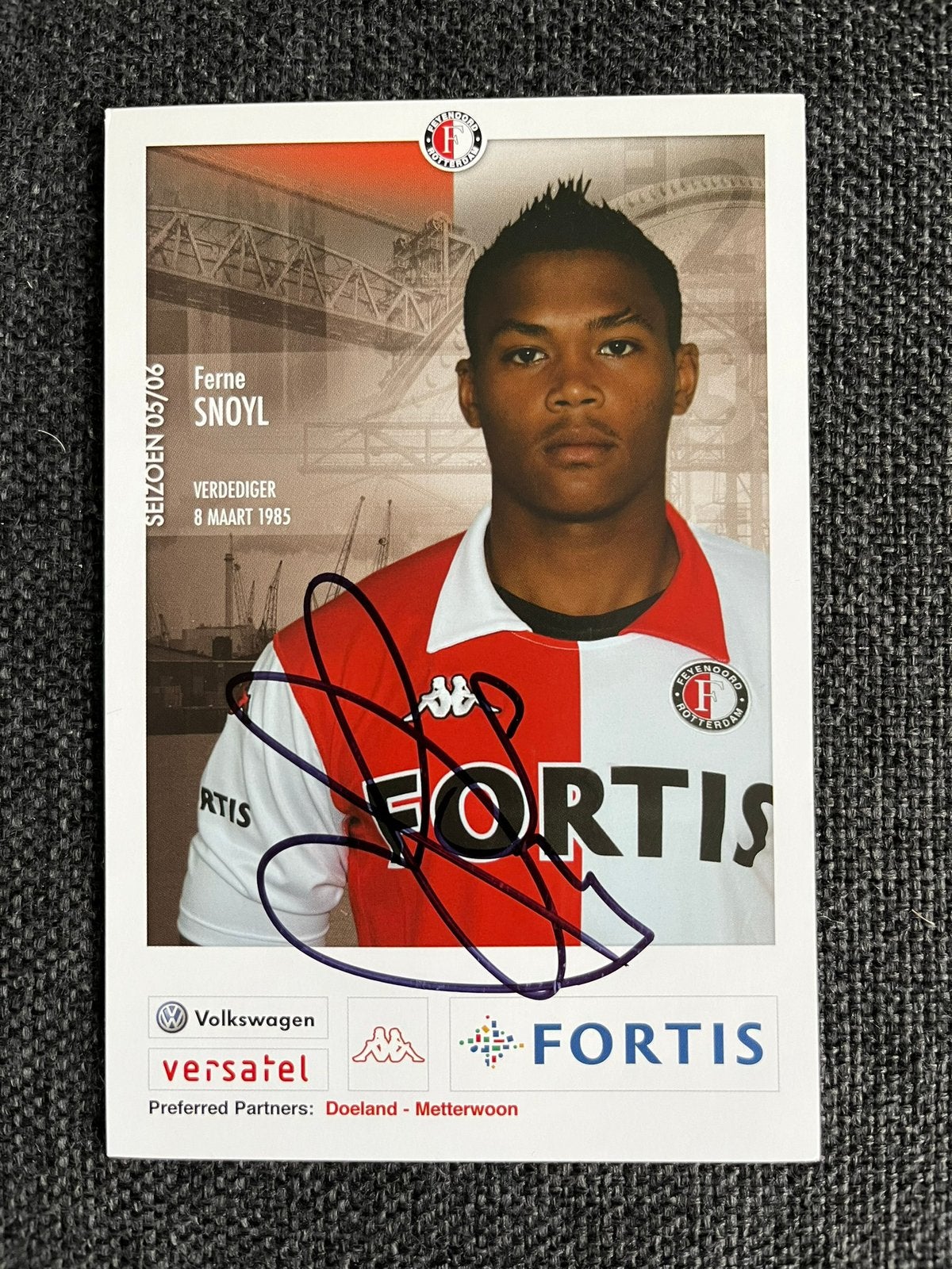 Feyenoord spelerskaart Snoyl met handtekening, Verzamelen, Ophalen of Verzenden, Zo goed als nieuw, Feyenoord, Spelerskaart