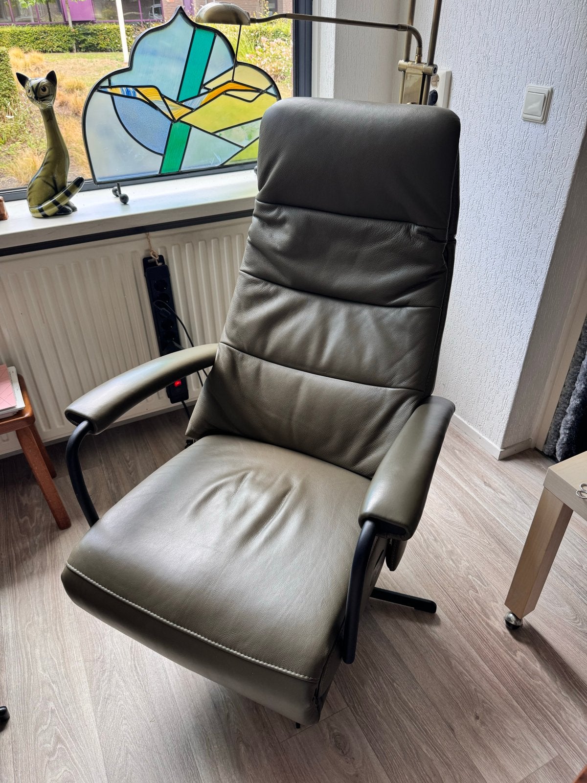 Prominent Relaxfauteuil Massif Olive Leer, 2 motoren zgan, Ophalen, Overige kleuren, Leer, Zo goed als nieuw