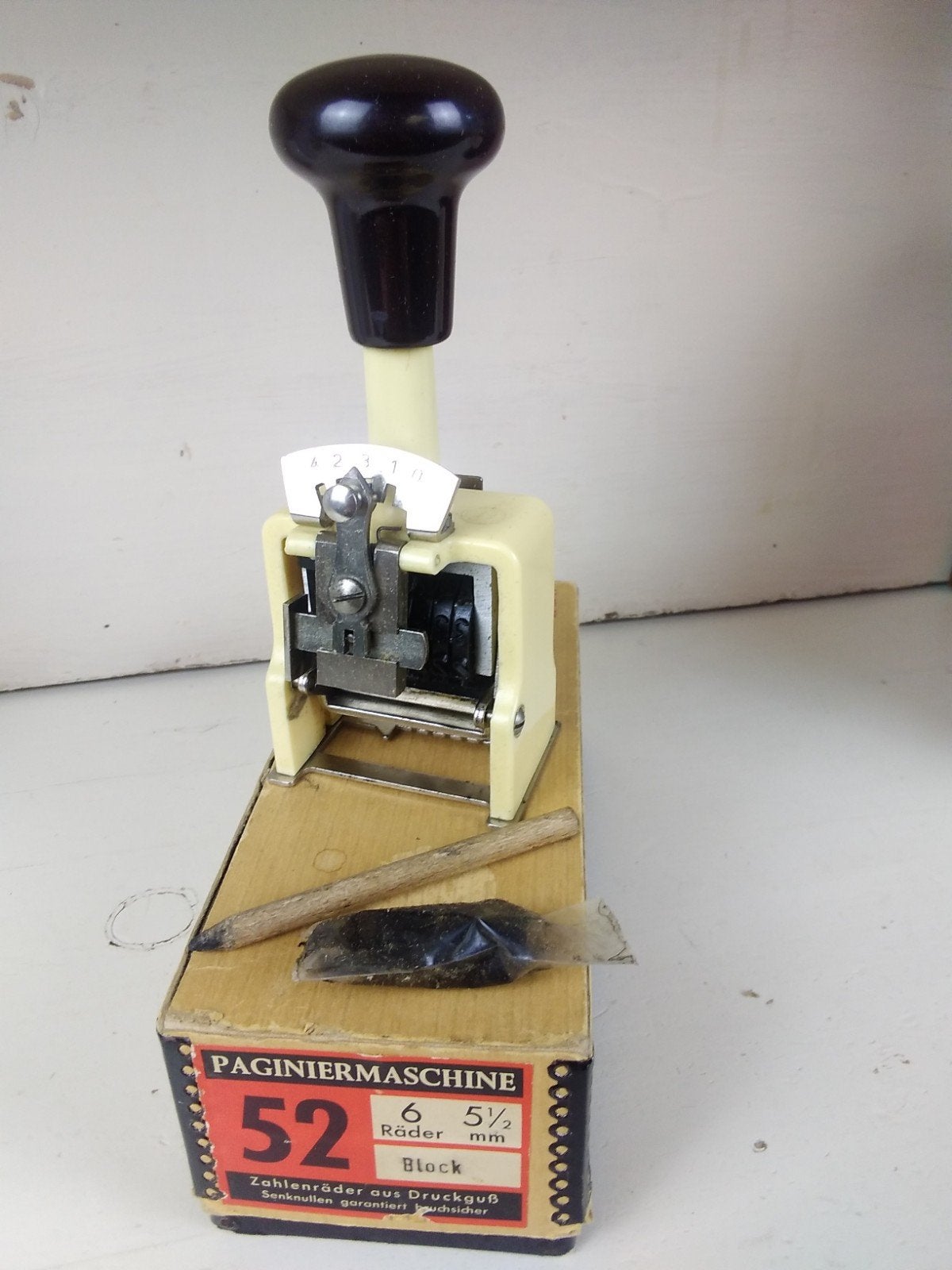 Oude Mechanische Pagineermachine - Vintage Nummerstempel, Ophalen of Verzenden