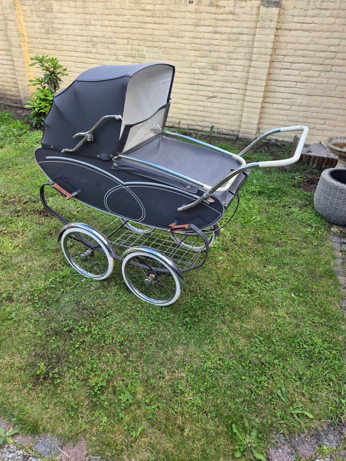 Vintage kinderwagen Van Werven Meppel – decoratie., Ophalen