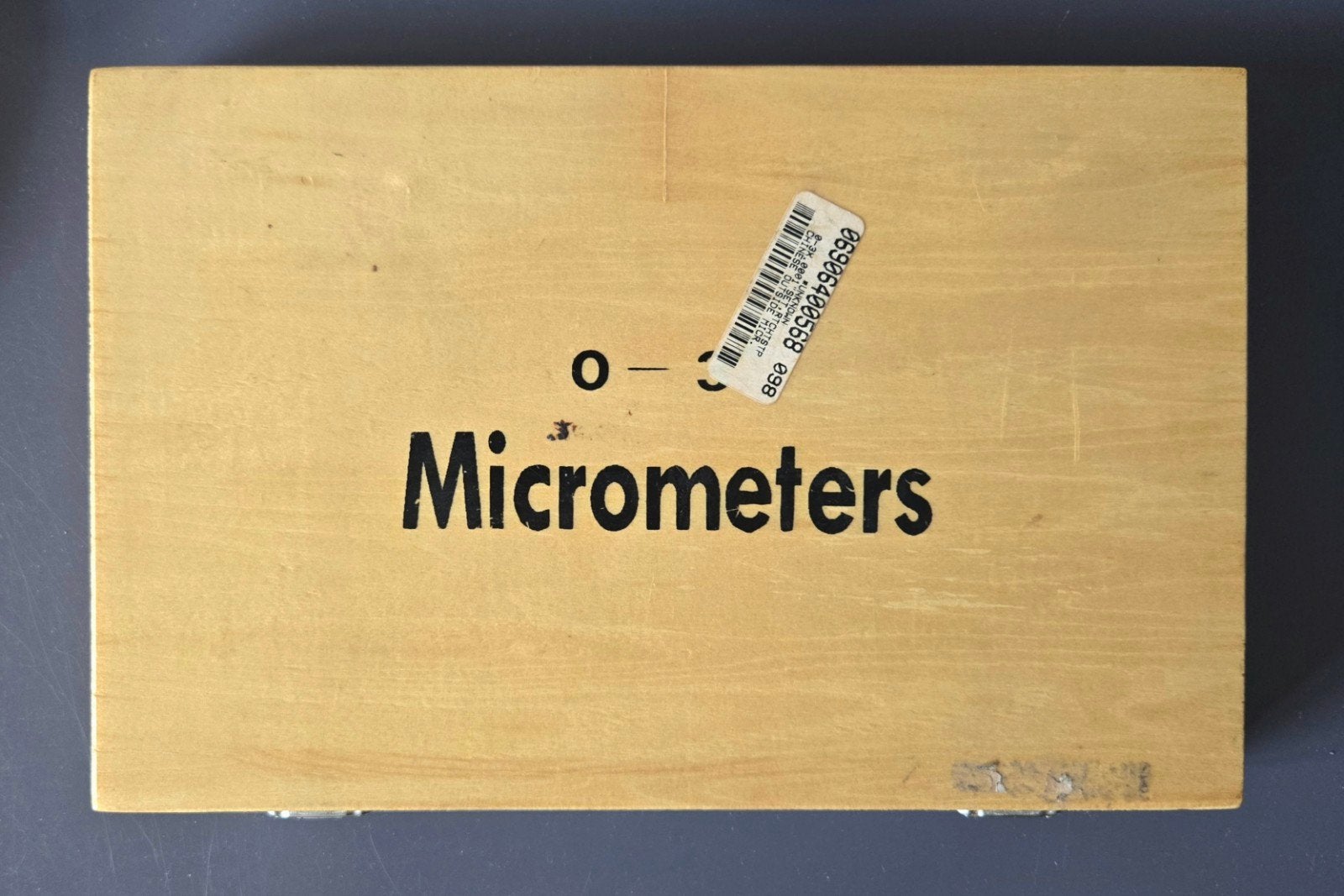 Micrometers, Verzenden